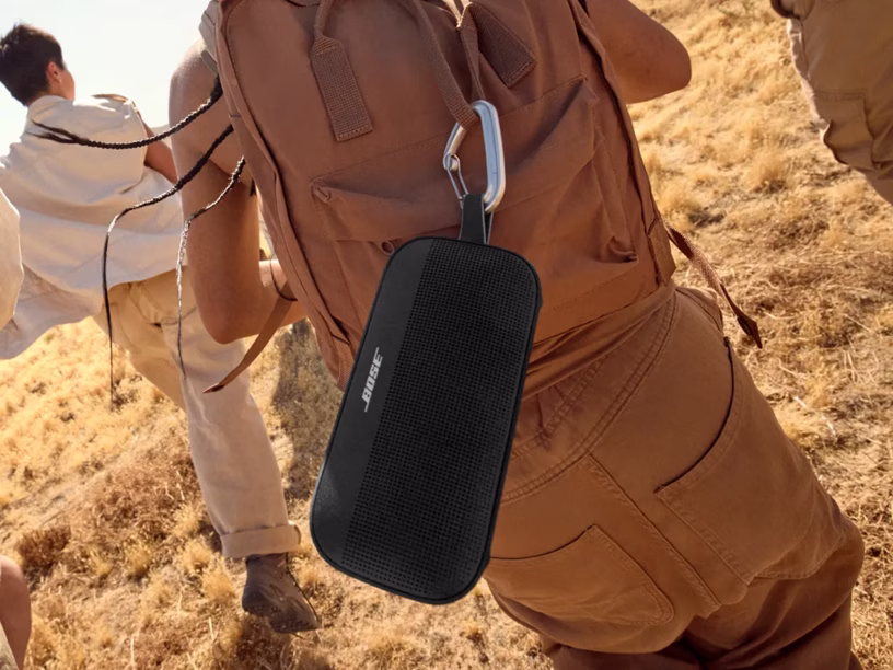 Side view of the Black Bose SoundLink Flex Portable Speaker (2nd Gen)